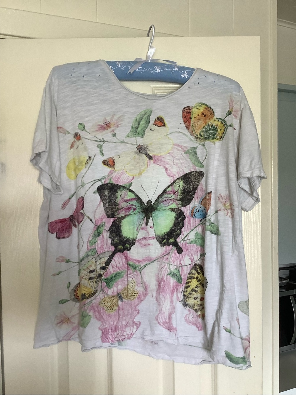 Magnolia Pearl White Tee with Green & Pink Butterfly Print